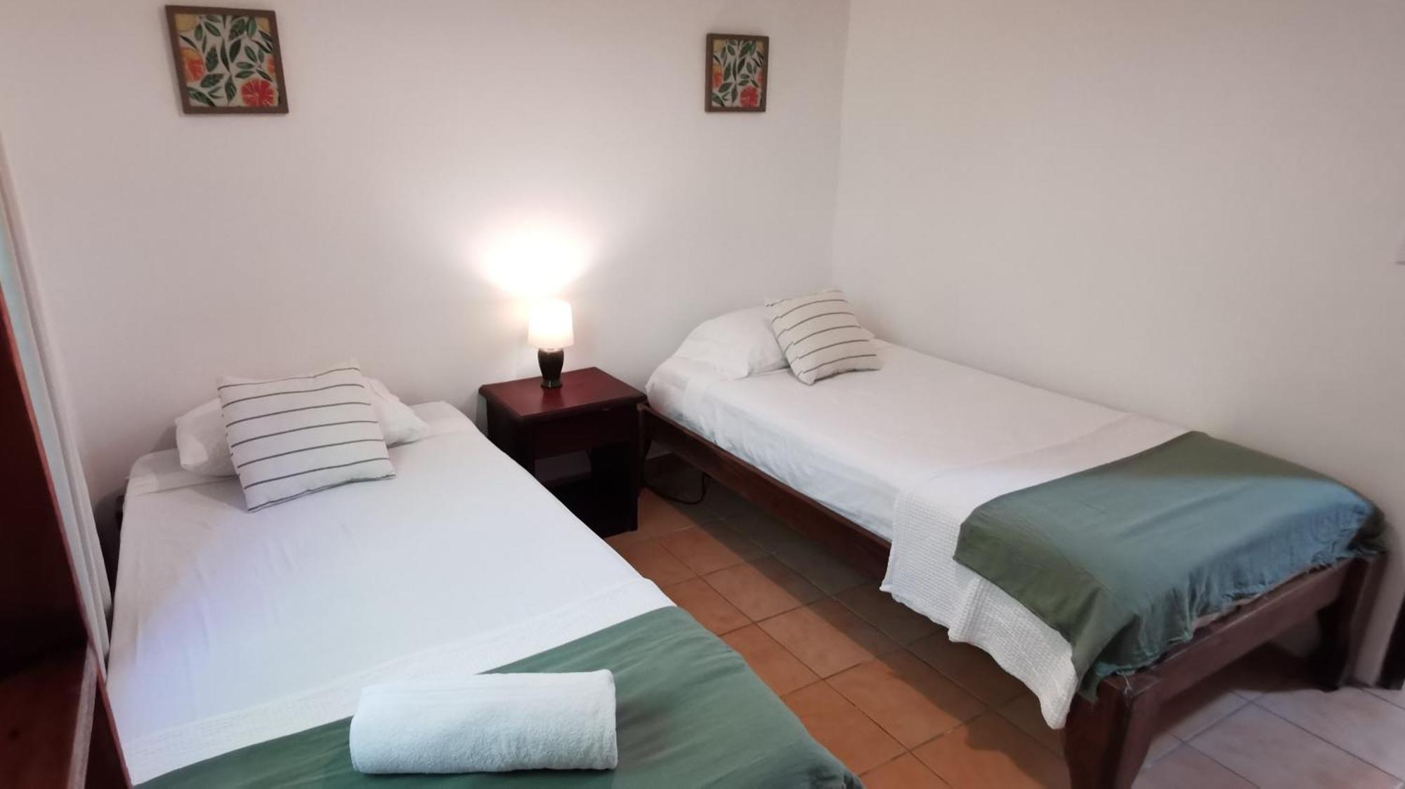 Colibri Apartments - 4 Min Walk To The Beach! Playa Santa Teresa  Стая снимка